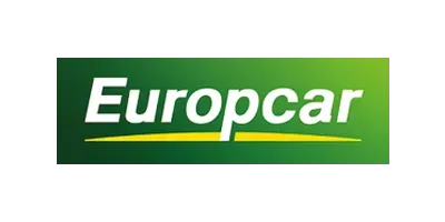 Europcar-Logo mit weißem Text und gelber Unterstreichung auf einem grünen Hintergrund mit Farbverlauf.